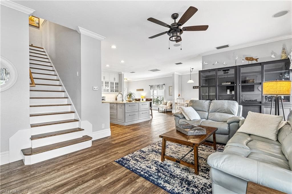 2006 Willow Branch DR, CAPE CORAL FL 33991-12