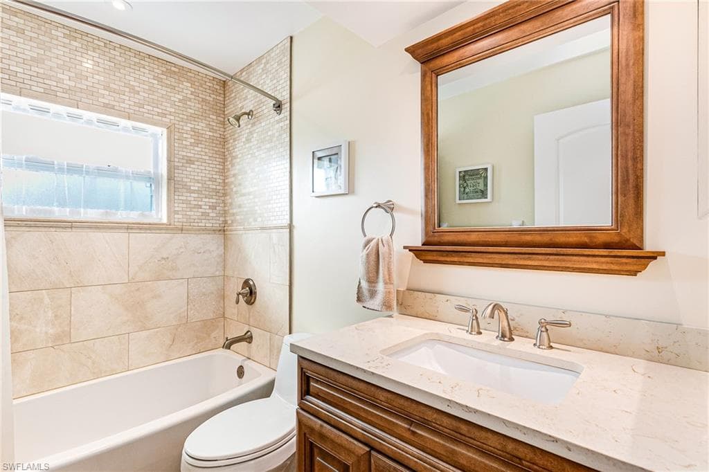 401 Candlewick CIR E-21
