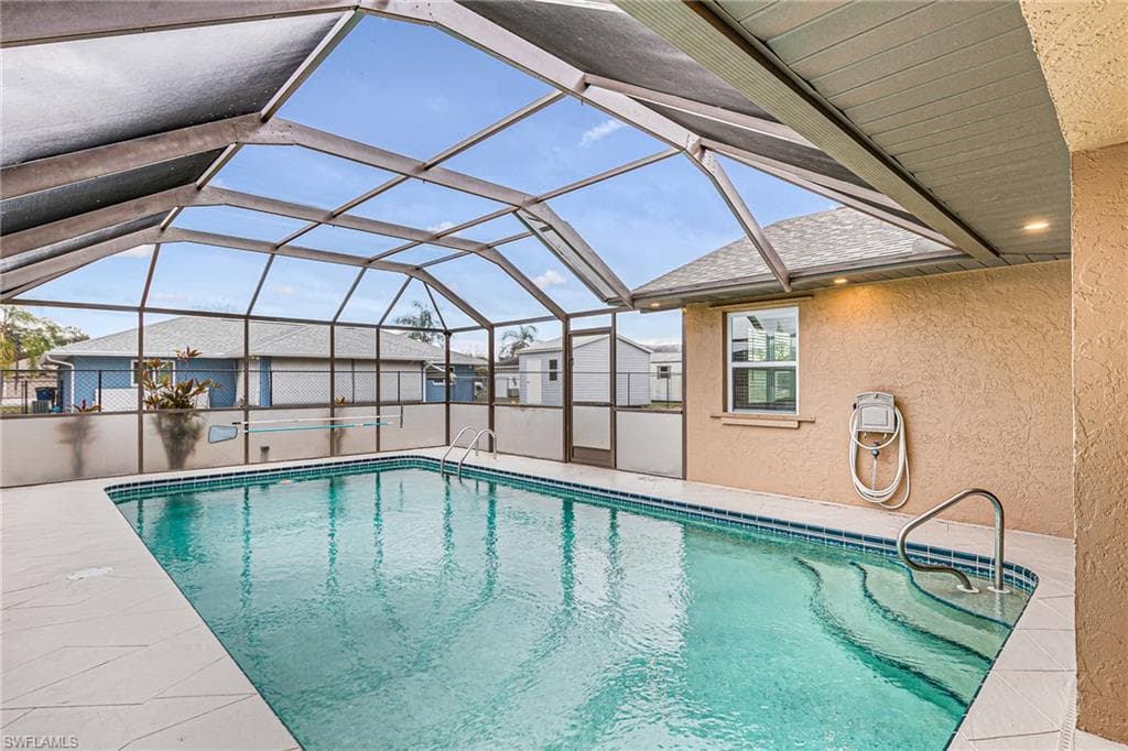 401 Candlewick CIR E-34