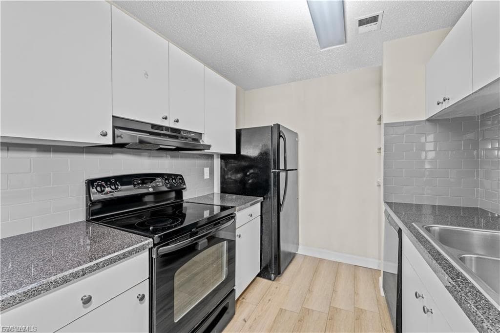 3421 Winkler AVE # 410, FORT MYERS FL 33916-13