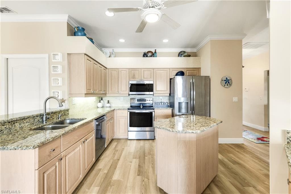 25681 Springtide CT, BONITA SPRINGS FL 34135-13