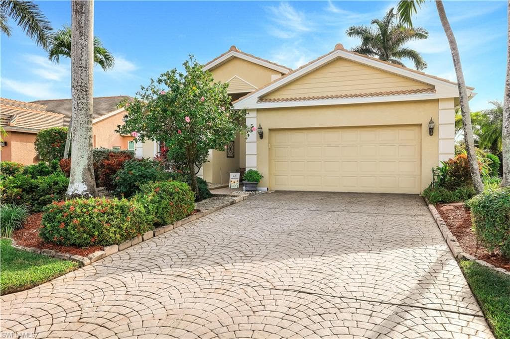 25681 Springtide CT, BONITA SPRINGS FL 34135-3