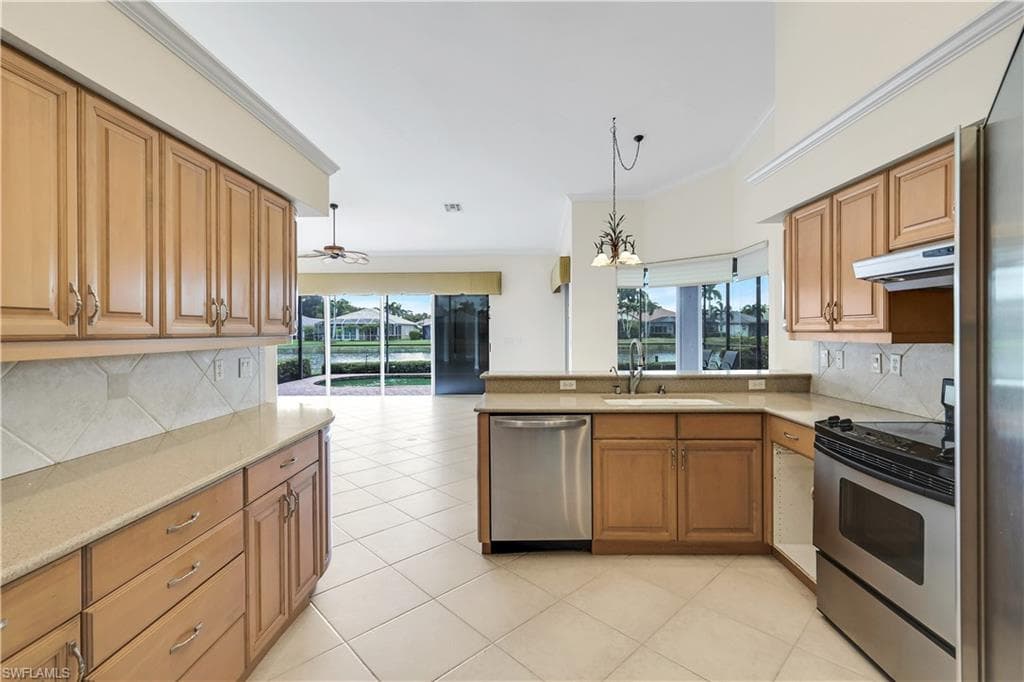 25551 Springtide CT, BONITA SPRINGS FL 34135-9