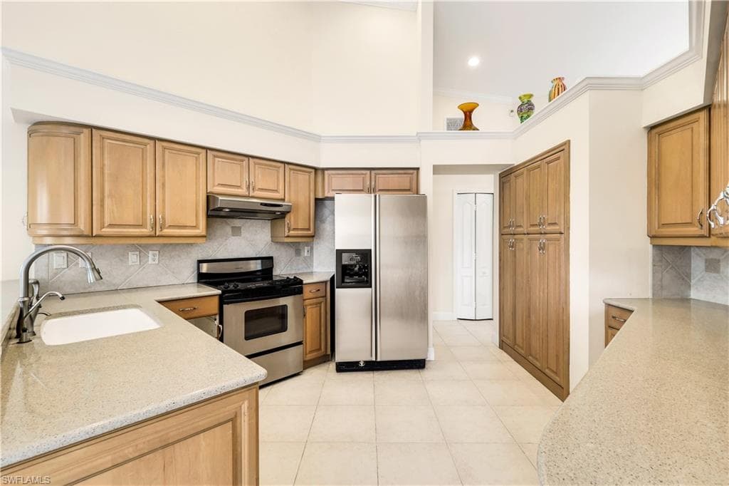 25551 Springtide CT, BONITA SPRINGS FL 34135-7