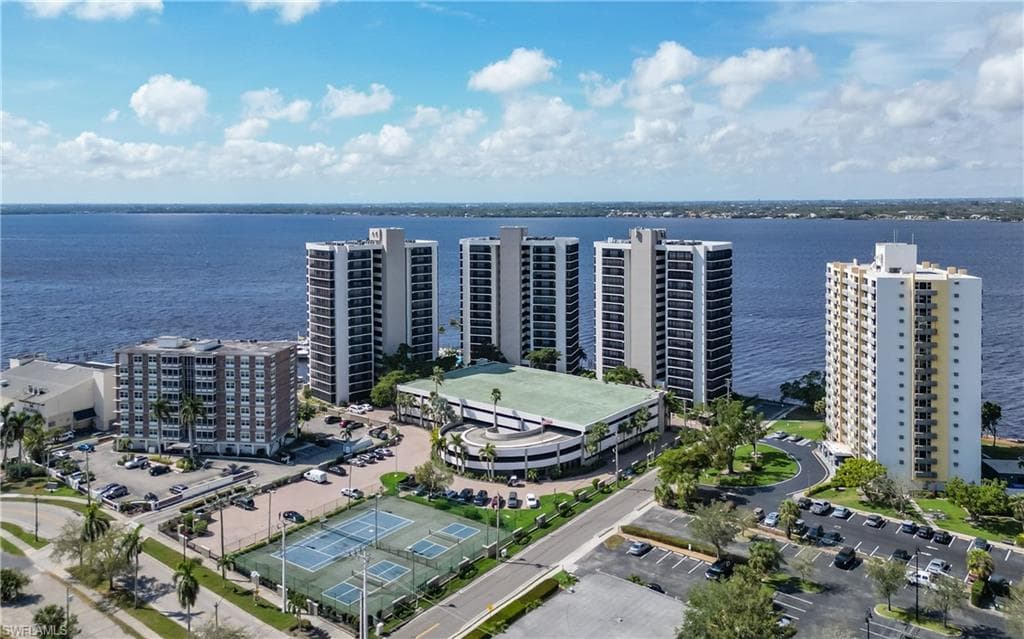 1910 Virginia AVE # 903, FORT MYERS FL 33901-21