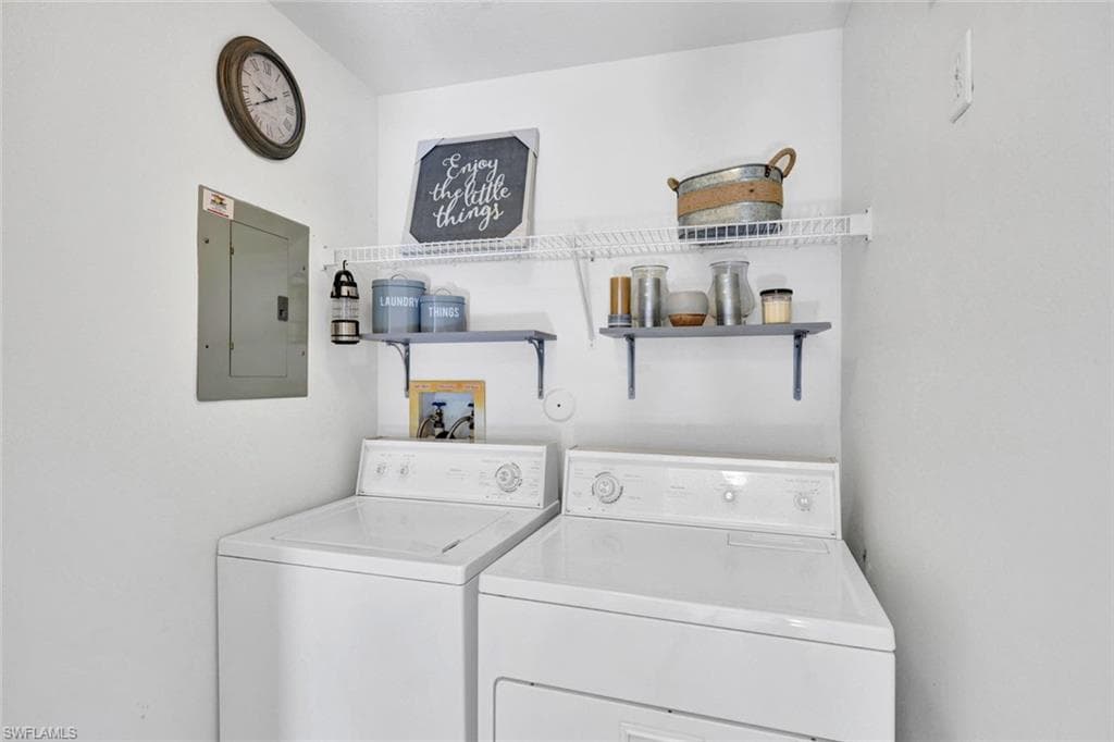 2469 Millcreek LN # 102, NAPLES FL 34119-17