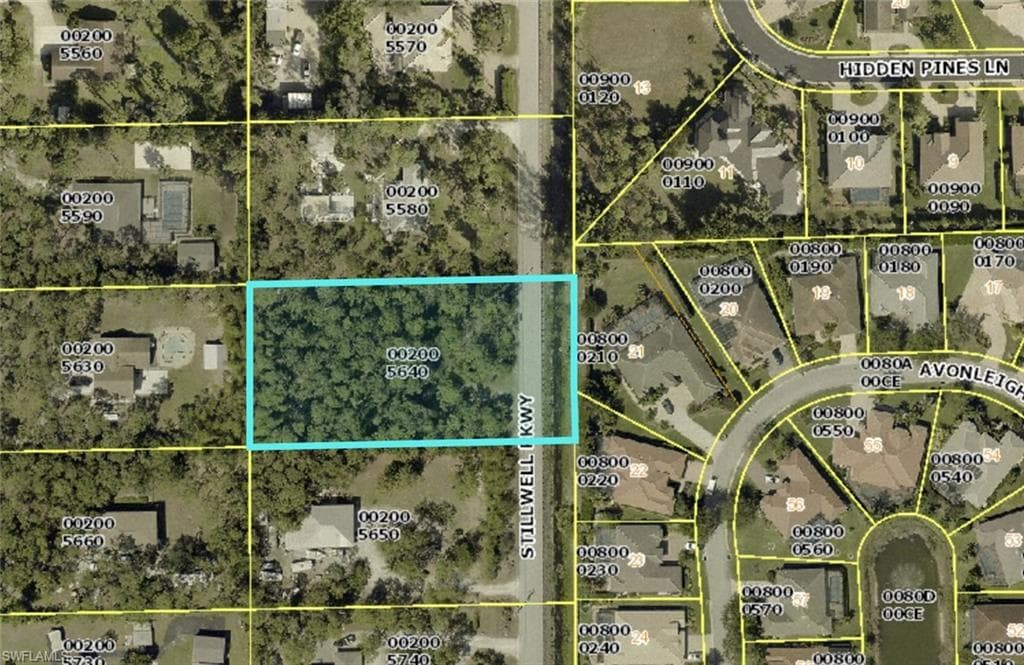 25086 Stillwell PKWY, BONITA SPRINGS FL 34135-1