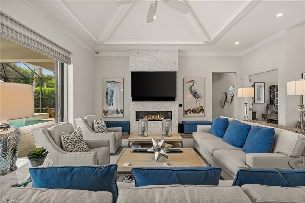 784 Anderson DR, NAPLES FL 34103-6