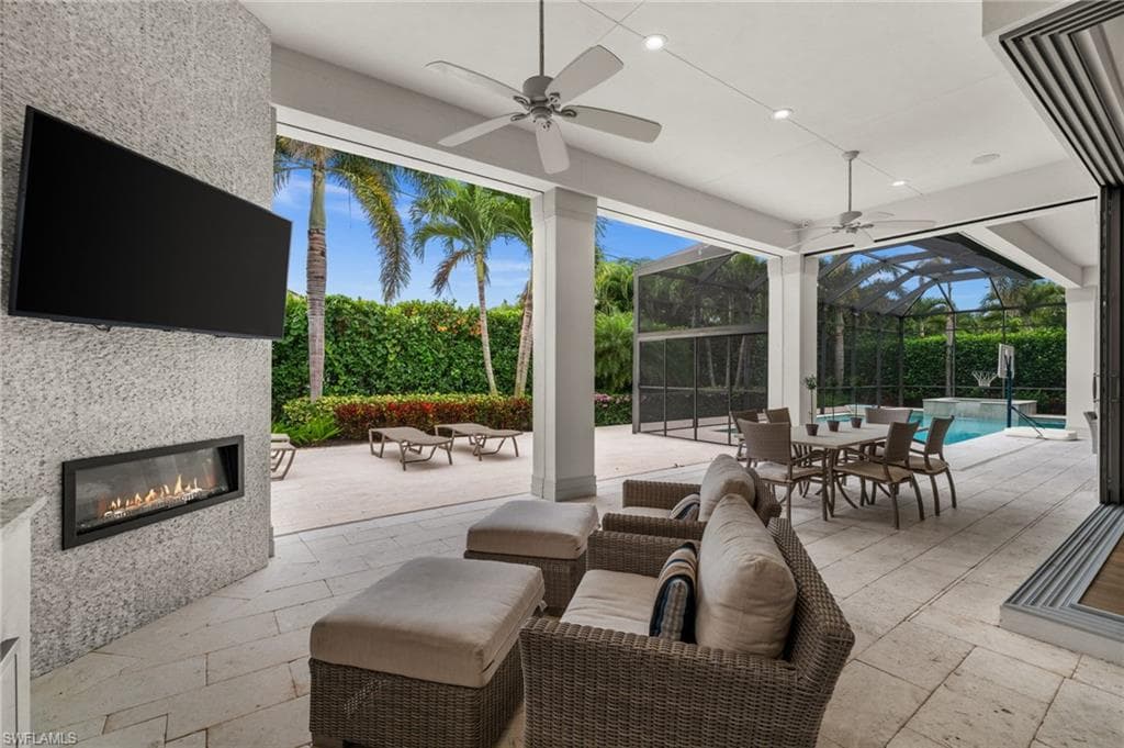 784 Anderson DR, NAPLES FL 34103-35