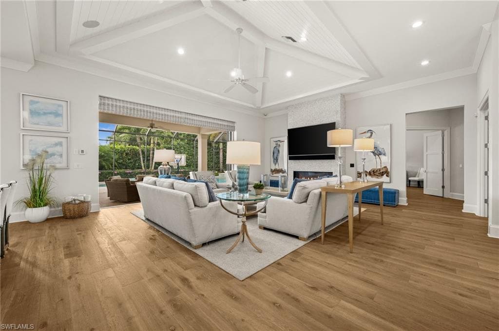 784 Anderson DR, NAPLES FL 34103-4