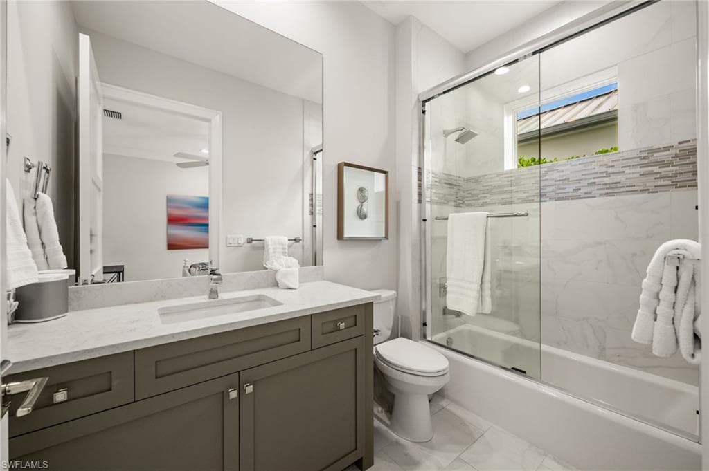 784 Anderson DR, NAPLES FL 34103-28