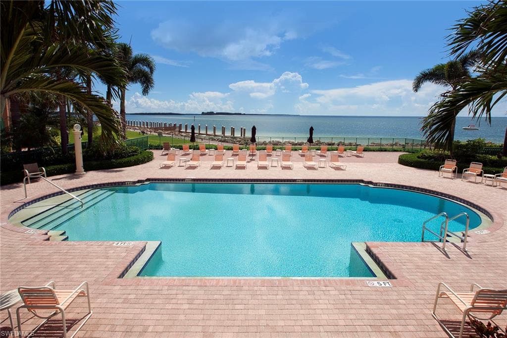 980 Cape Marco DR # 508, MARCO ISLAND FL 34145-35