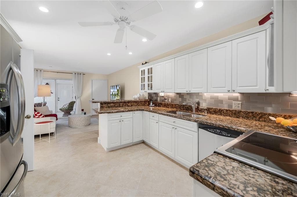 466 Bristle Cone LN # 34, NAPLES FL 34113-4