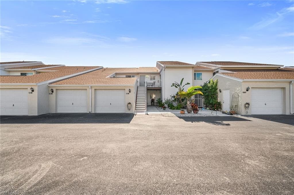 466 Bristle Cone LN # 34, NAPLES FL 34113-36