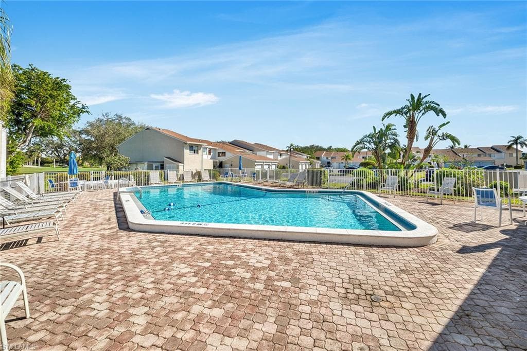 466 Bristle Cone LN # 34, NAPLES FL 34113-43