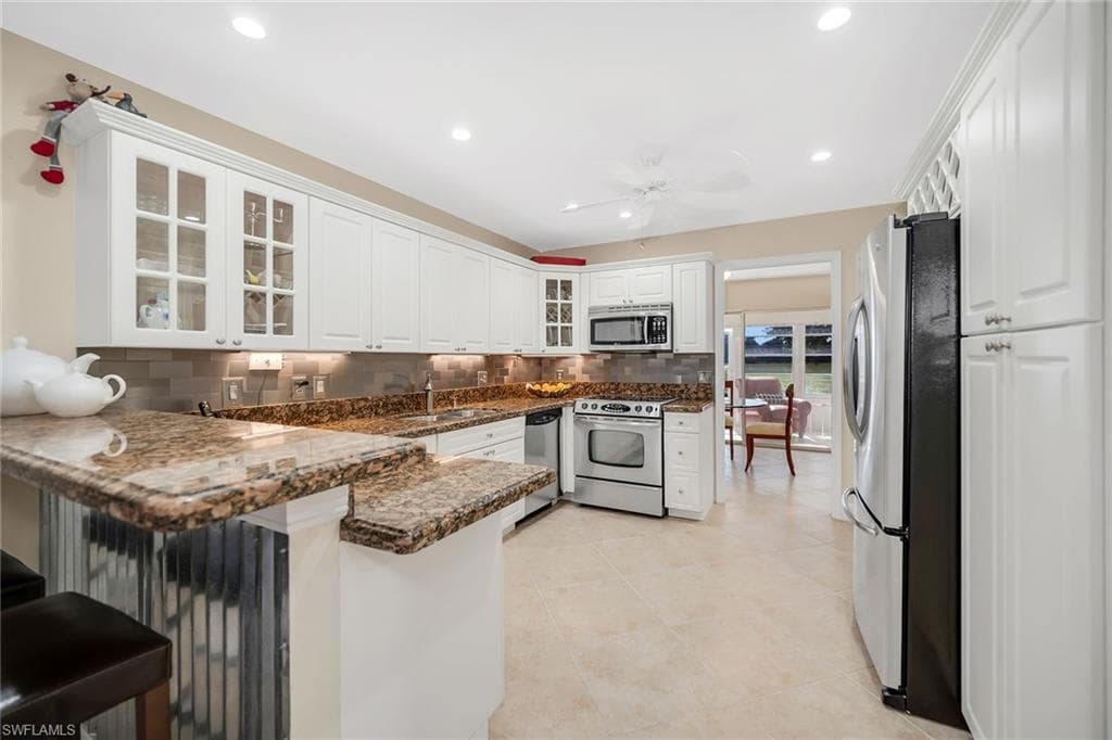 466 Bristle Cone LN # 34, NAPLES FL 34113-3