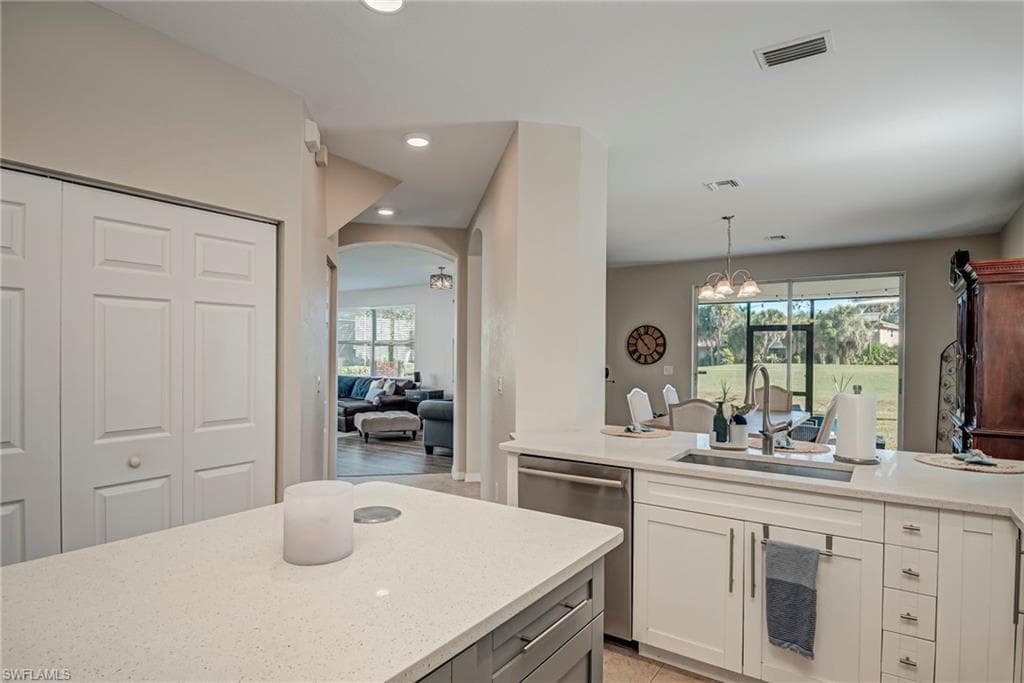 1897 Par DR, NAPLES FL 34120-11