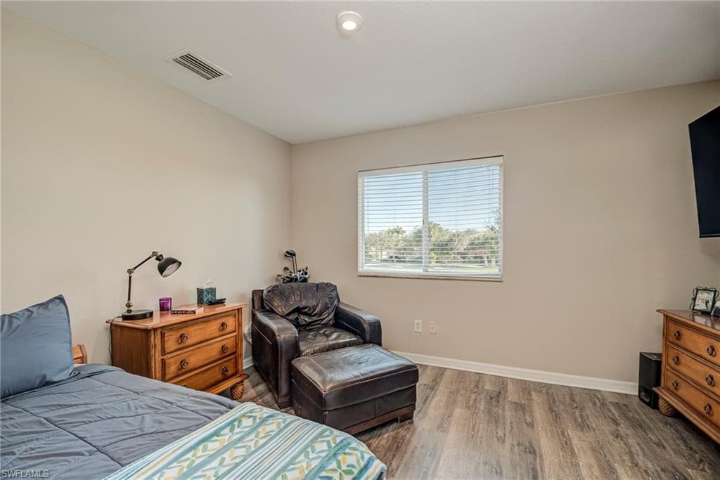 1897 Par DR, NAPLES FL 34120-21