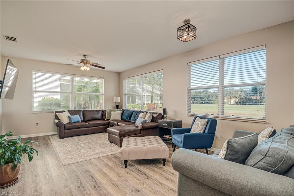 1897 Par DR, NAPLES FL 34120-2