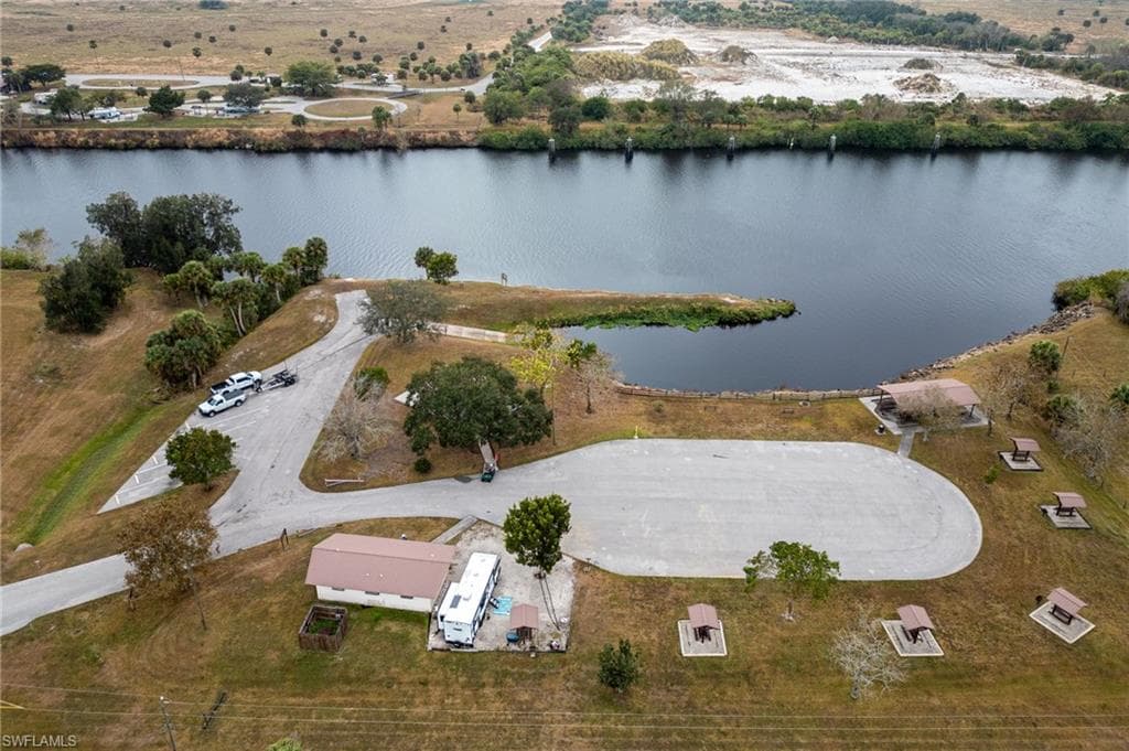 2915 Ortona Locks RD, MOORE HAVEN FL 33471-3