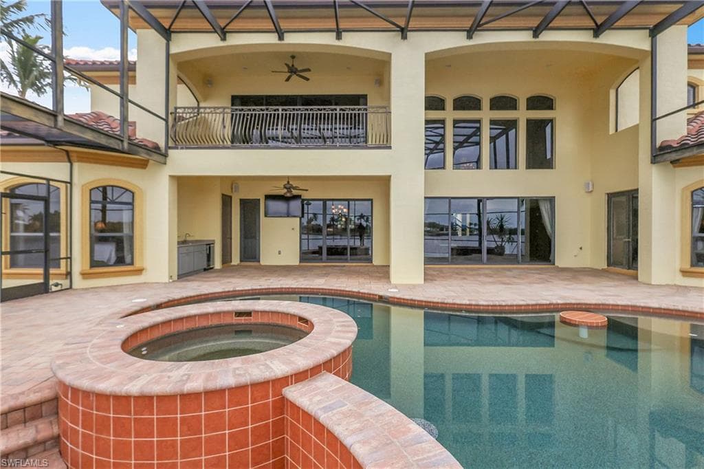 879 W Cape Estates CIR, CAPE CORAL FL 33993-27