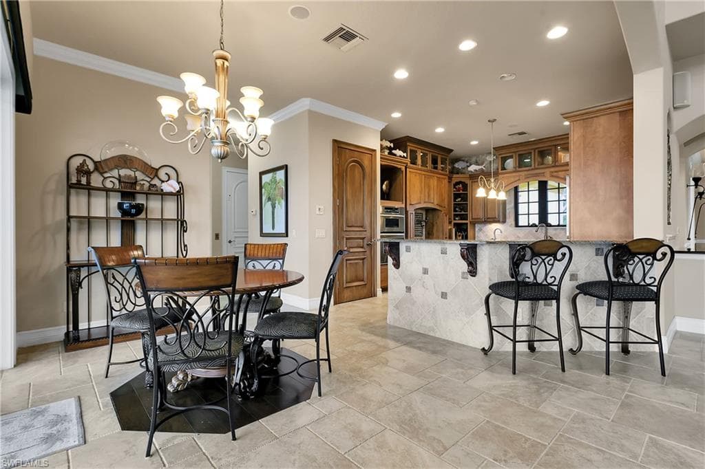 879 W Cape Estates CIR, CAPE CORAL FL 33993-8