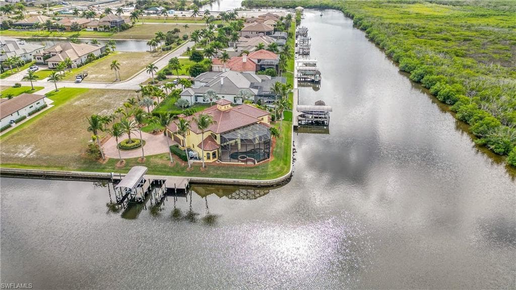 879 W Cape Estates CIR, CAPE CORAL FL 33993-37