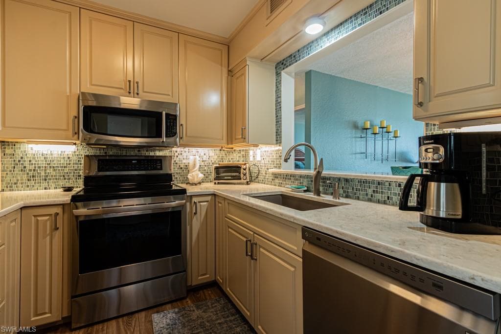 4895 Bonita Beach RD 204-9