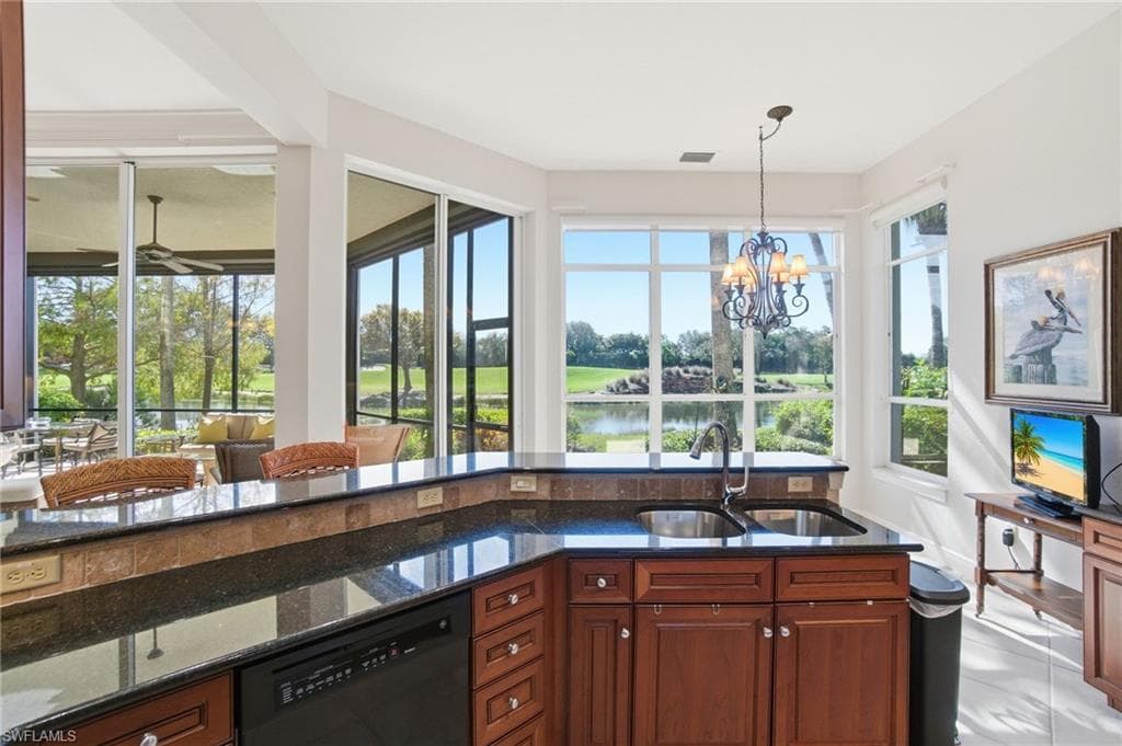 15520 Monterosso LN # 102, NAPLES FL 34110-7