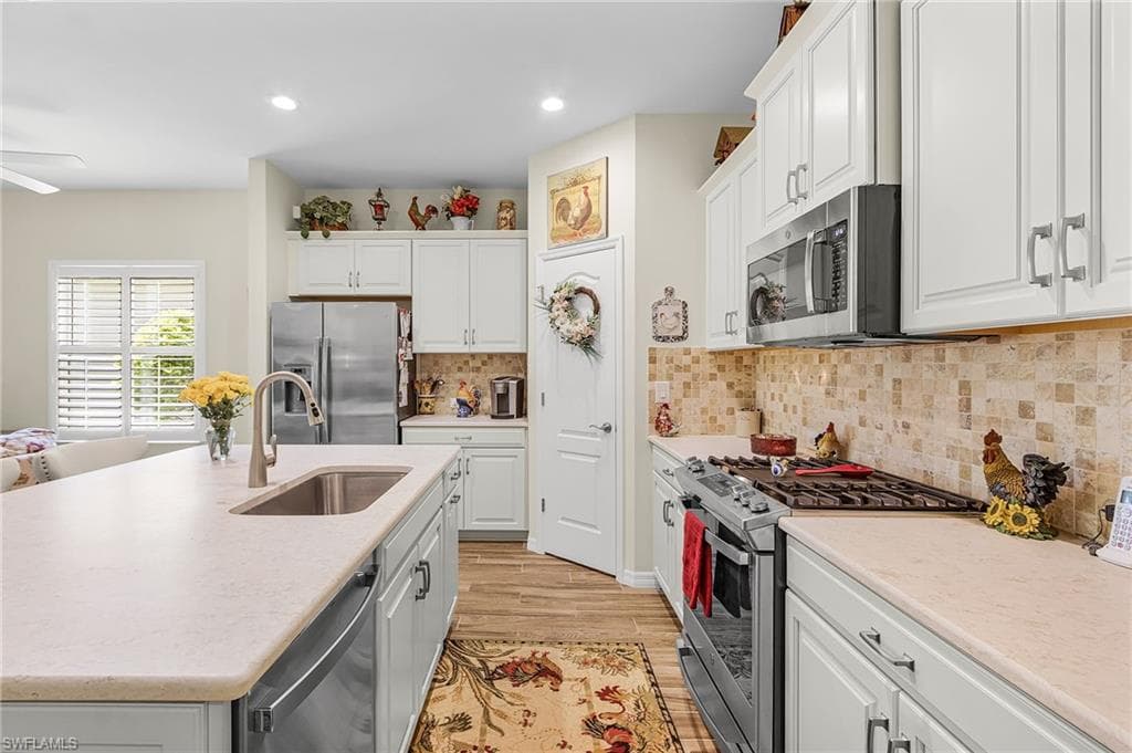 19751 Coconut Harbor CIR, FORT MYERS FL 33908-9