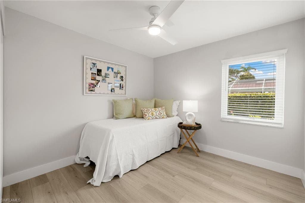 1196 Westlake BLVD, NAPLES FL 34103-26