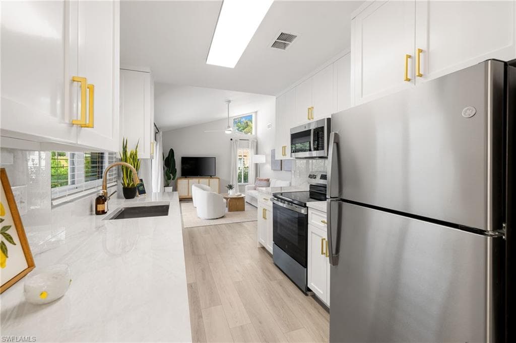 1196 Westlake BLVD, NAPLES FL 34103-16