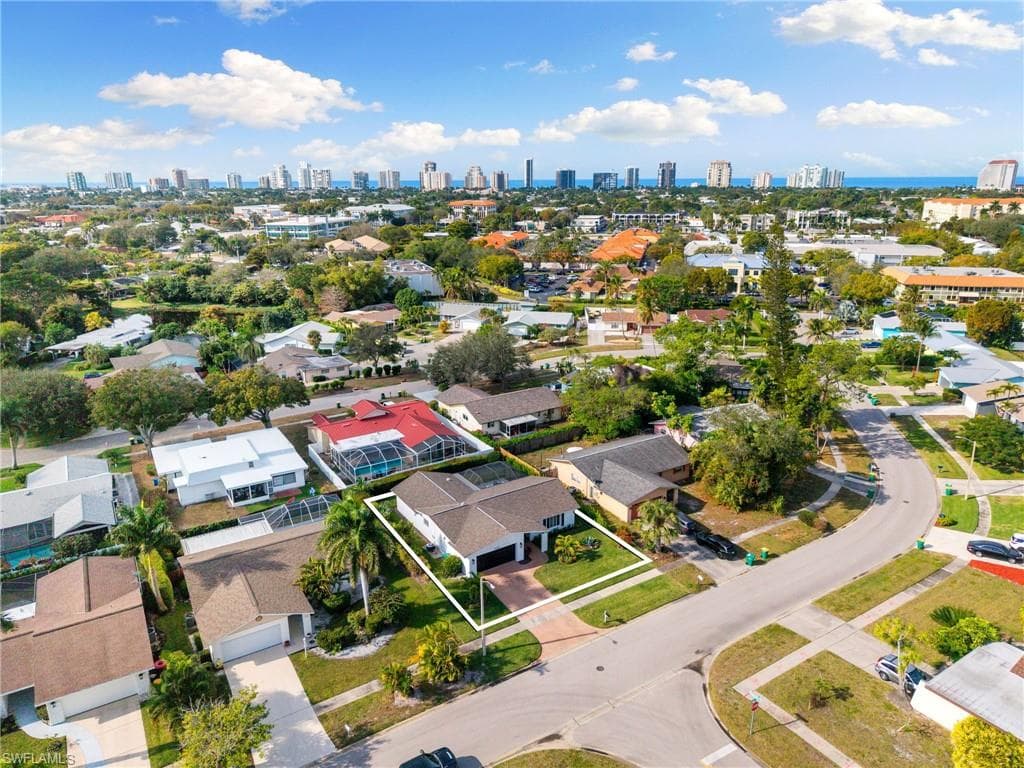 1196 Westlake BLVD, NAPLES FL 34103-46