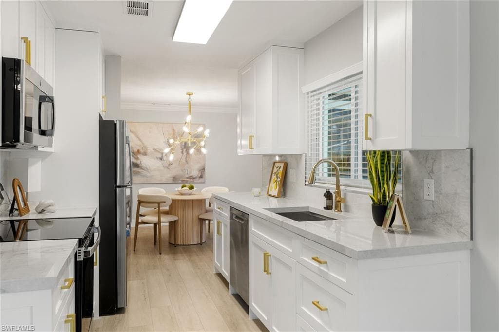 1196 Westlake BLVD, NAPLES FL 34103-11