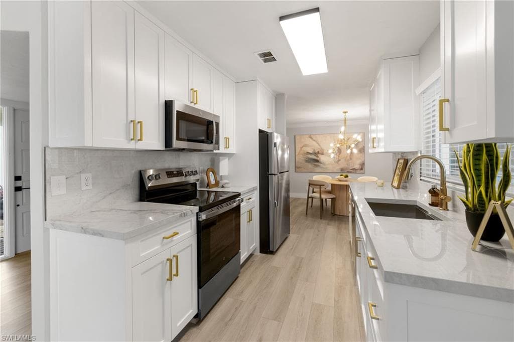 1196 Westlake BLVD, NAPLES FL 34103-9