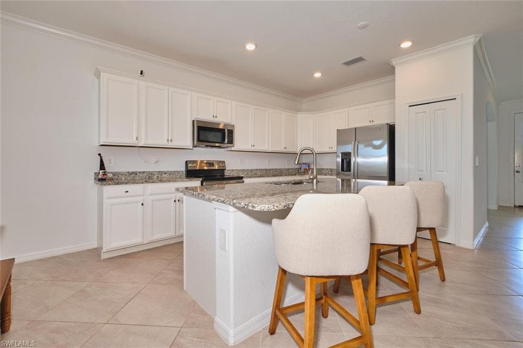 16145 Rosemallow LN-10