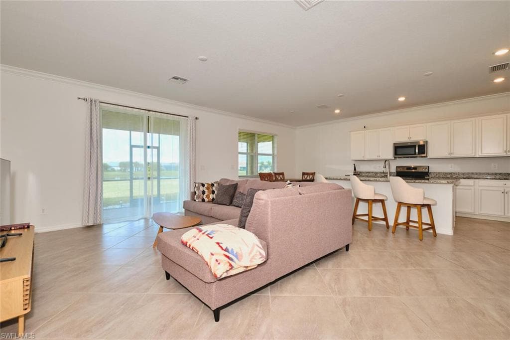 16145 Rosemallow LN-7