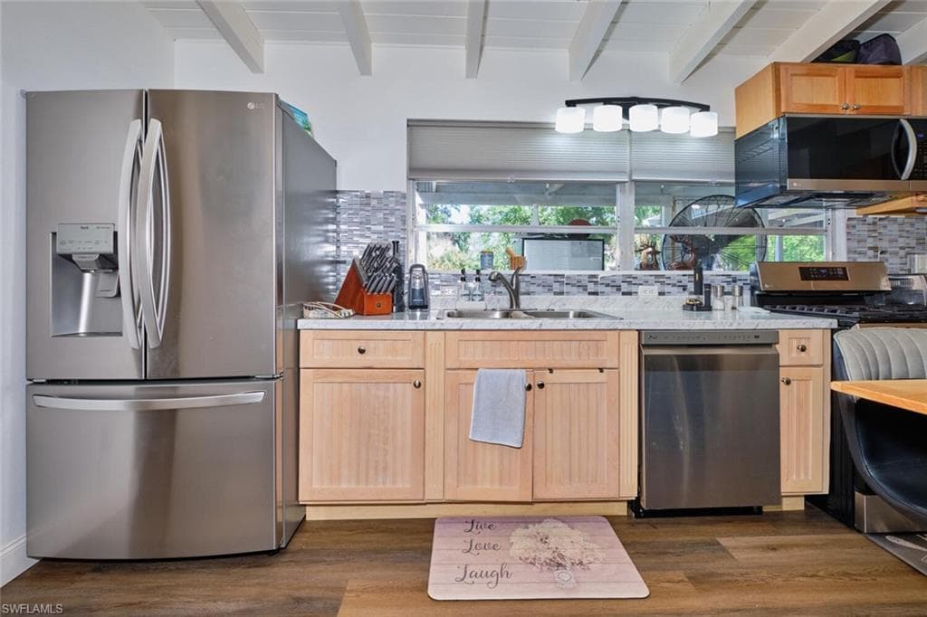 2212 River Pine DR, FORT MYERS FL 33905-15