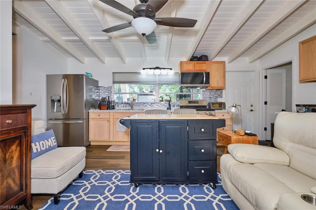 2212 River Pine DR, FORT MYERS FL 33905-19