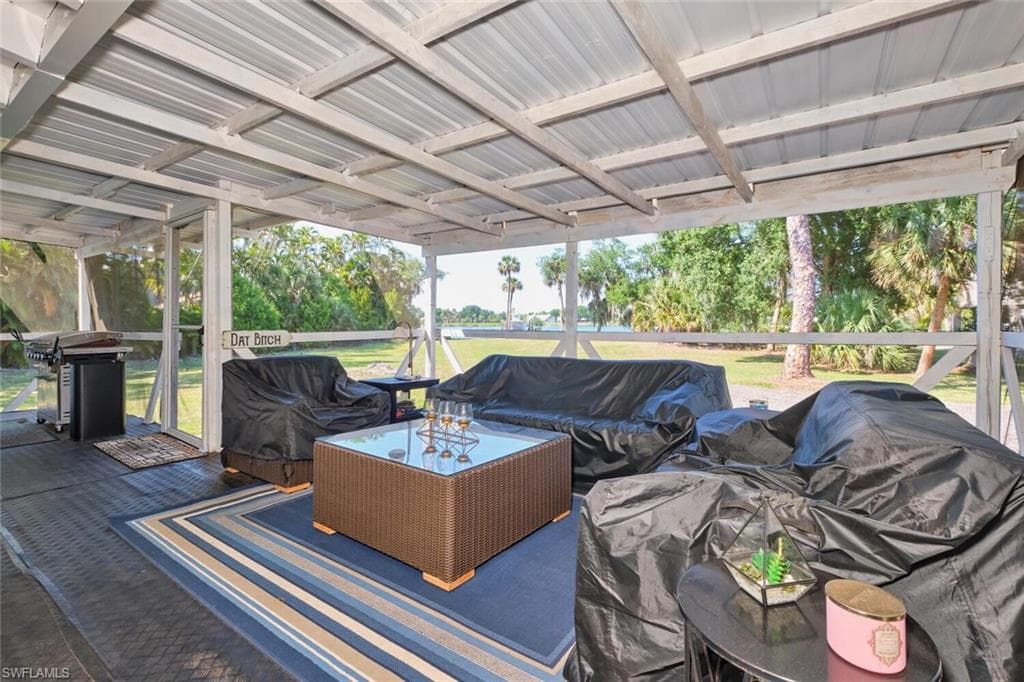 2212 River Pine DR, FORT MYERS FL 33905-9