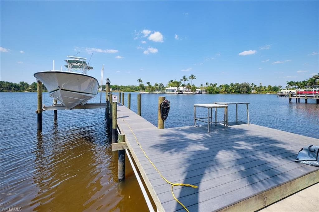 2212 River Pine DR, FORT MYERS FL 33905-32