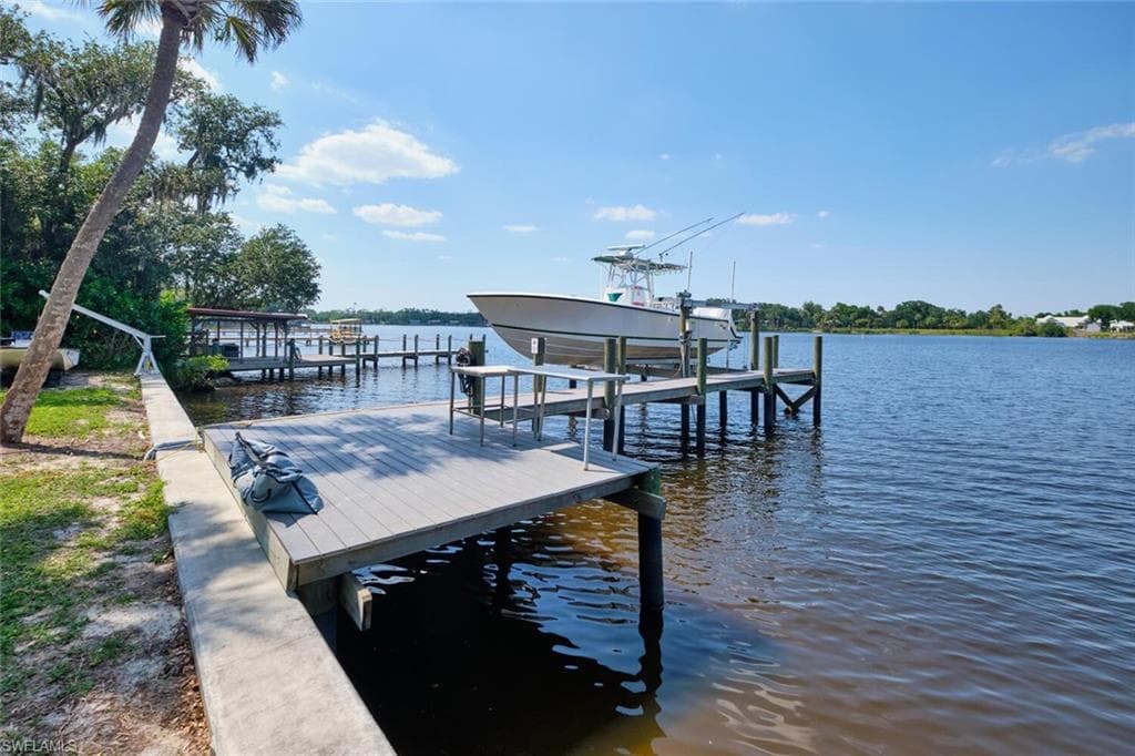 2212 River Pine DR, FORT MYERS FL 33905-34