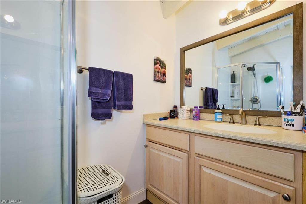 2212 River Pine DR, FORT MYERS FL 33905-28