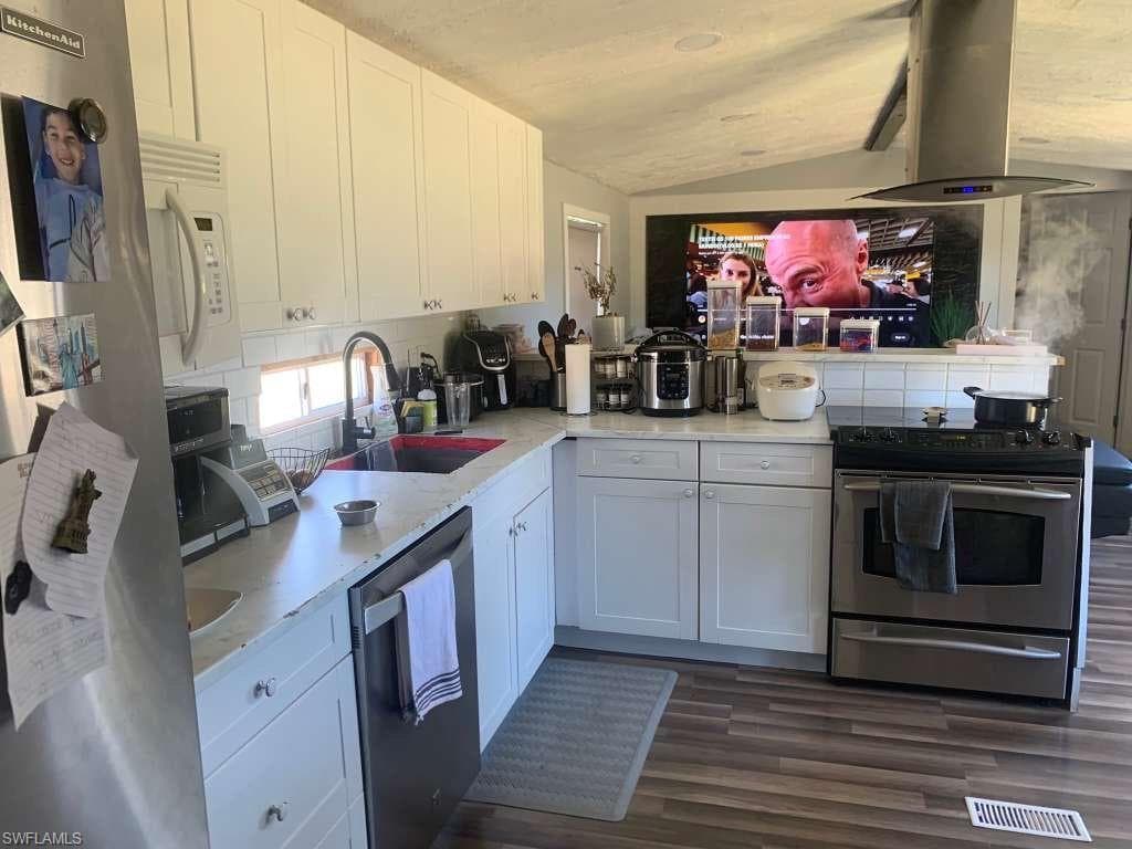 1011 Della Tobias AVE, CLEWISTON FL 33440-10