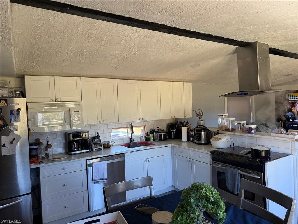 1011 Della Tobias AVE, CLEWISTON FL 33440-20