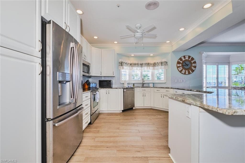 950 San Carlos DR-19