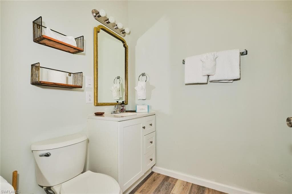 950 San Carlos DR-8