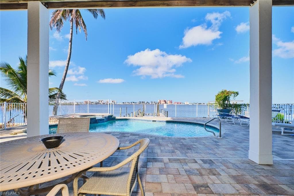 950 San Carlos DR-29