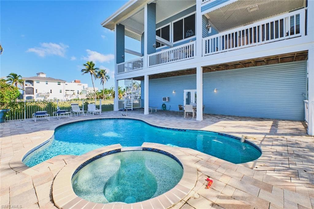 950 San Carlos DR-9