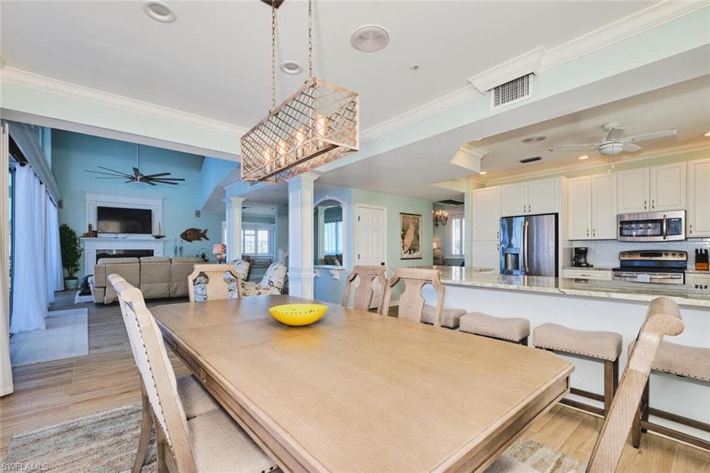 950 San Carlos DR-17